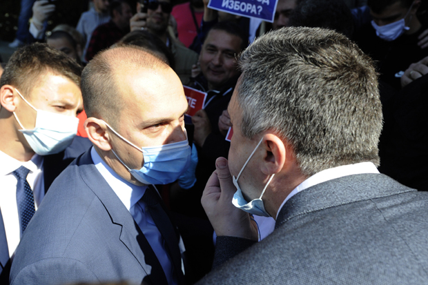 Осудите насиље дела опозиције: Апел СНС Европској народној партији